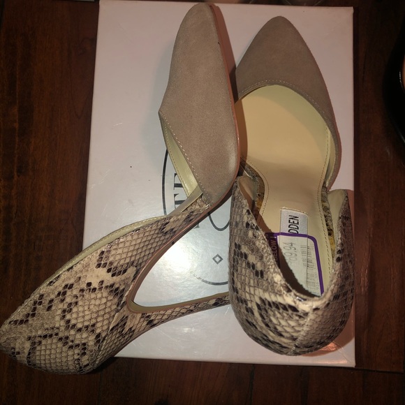 Steve Madden Shoes - Steve Madden Pumps - snake skin and suede